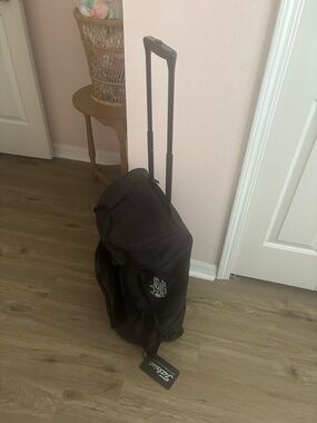 Titleist Travel Gear Black Golf Rolling Duffel Bag Luggage- usf charlie strong